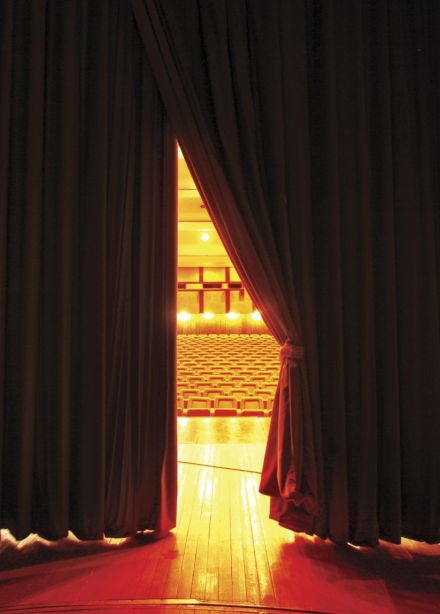 Спектакль «…А зори здесь тихие»